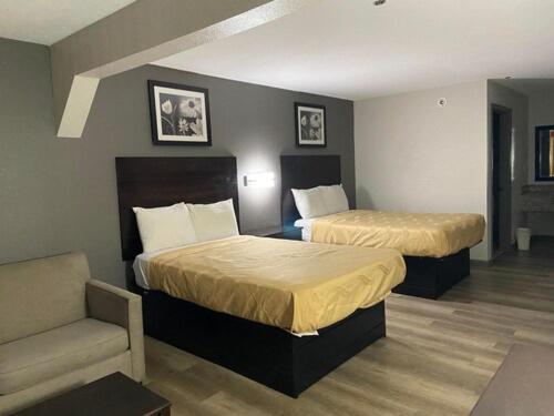 Speedway Inn & Suites Гриффин Экстерьер фото
